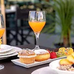 Hotel Victoria Palace 4*