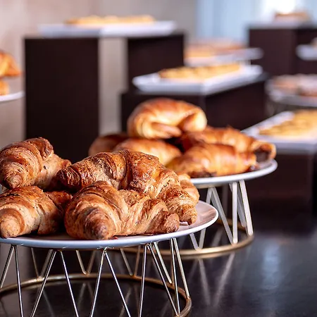 호텔 Victoria Palace 카톨리카