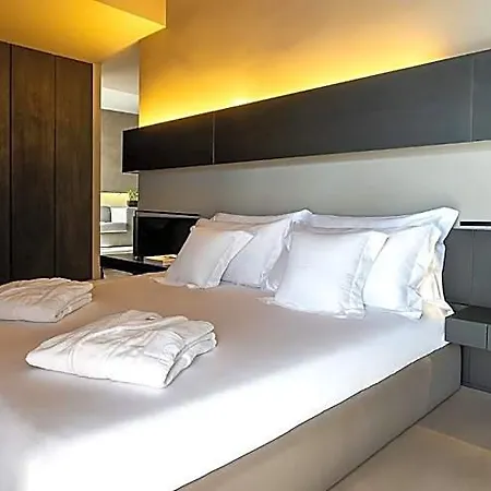 Victoria Palace 4*