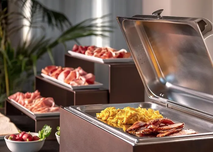 Victoria Palace Cattolica